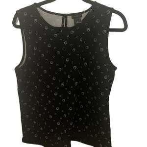 Ann Taylor Women's Black Sleeveless Blouse with White Decorative Pattern Size M